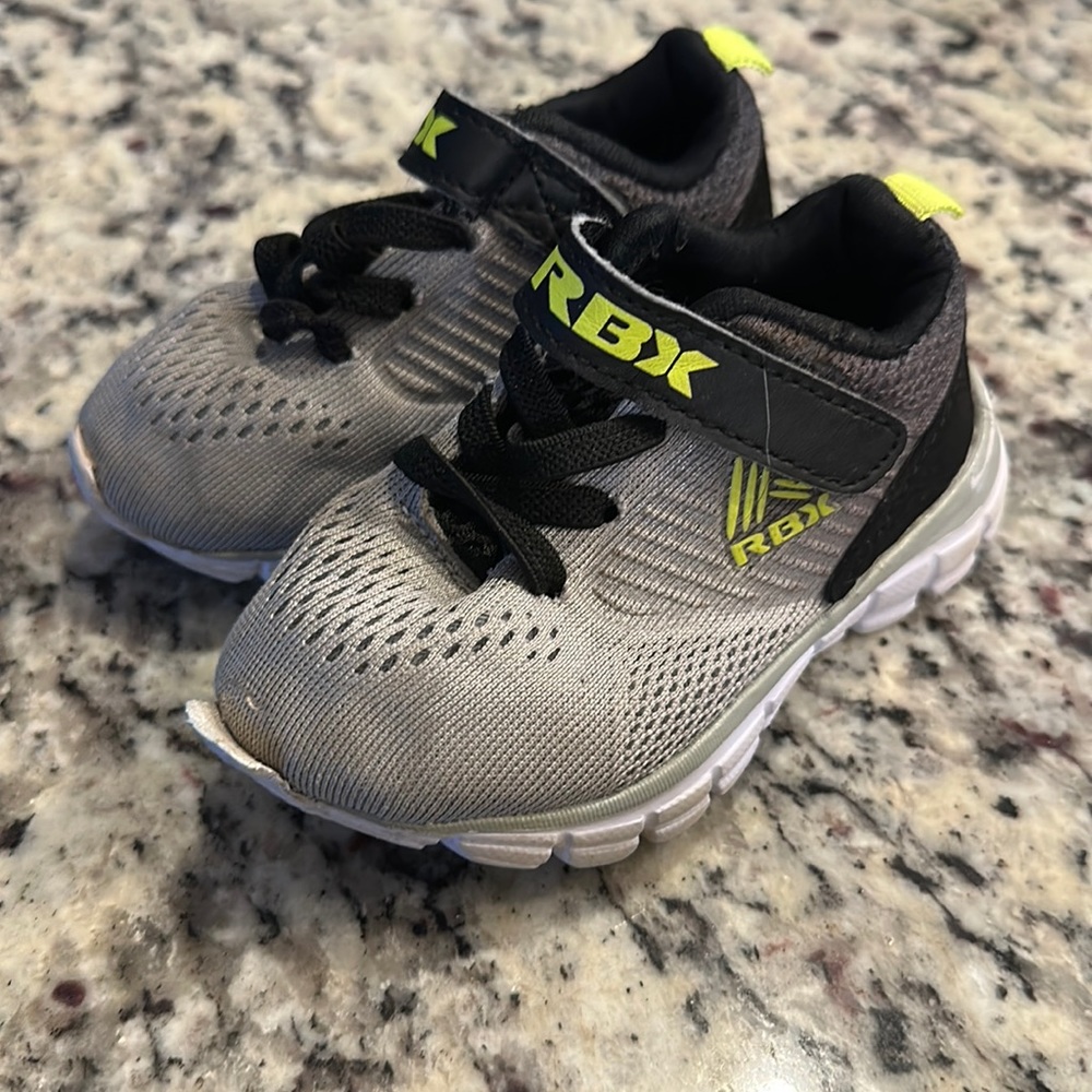 Used 5c shoes